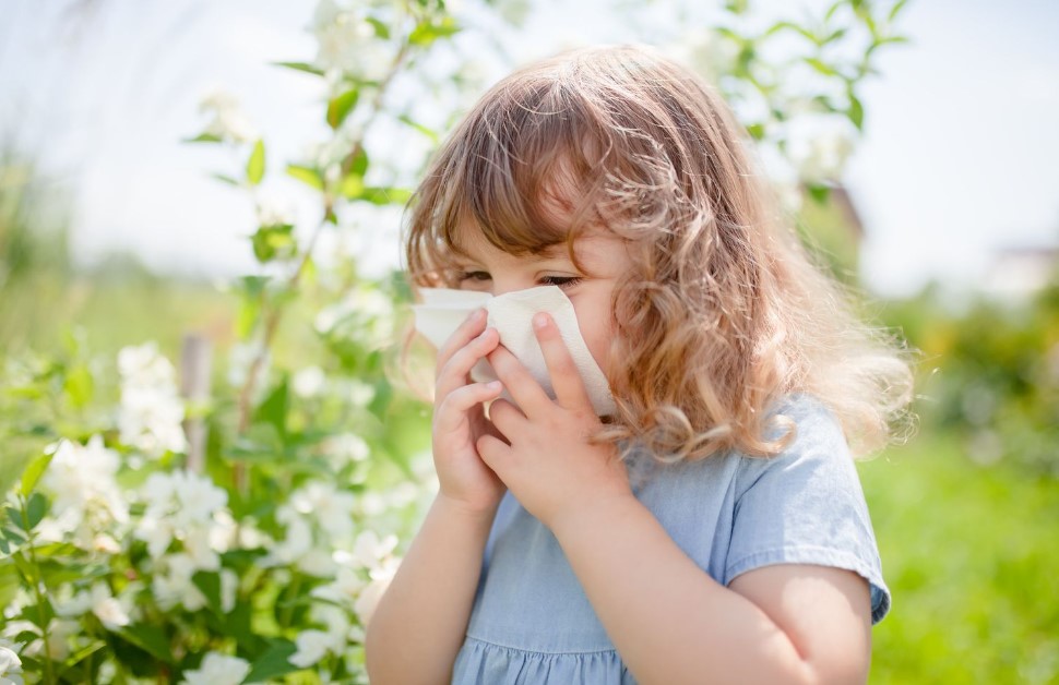 Unveiling the Secrets: Managing Allergies Naturally